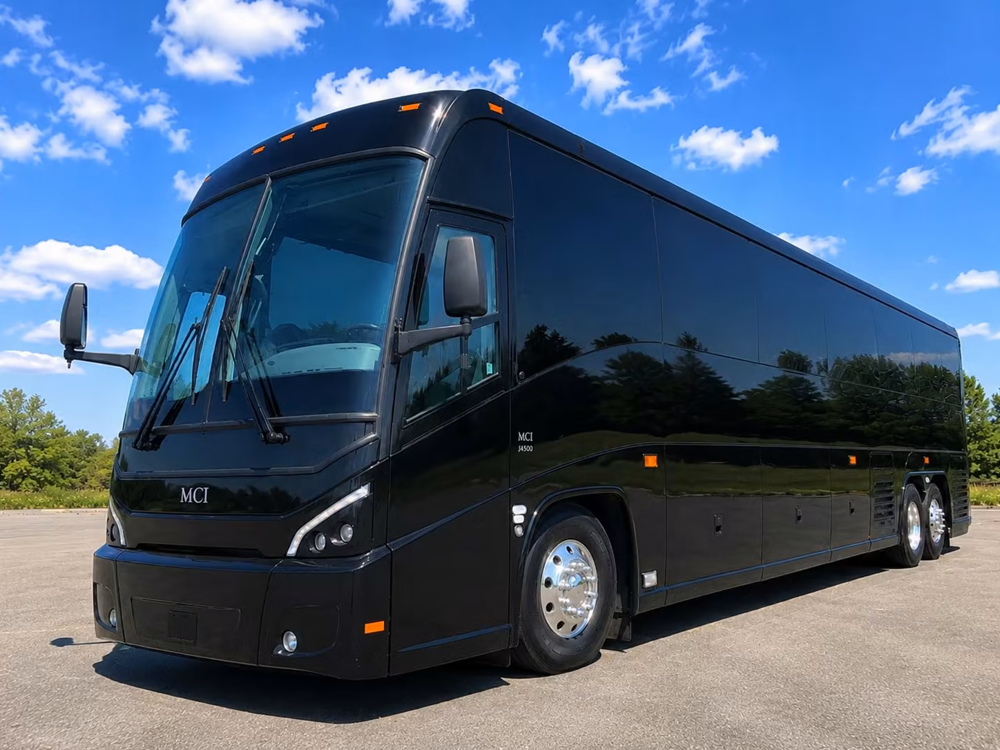 charter buses from colorado springs to denver make the i 25 run stress free
