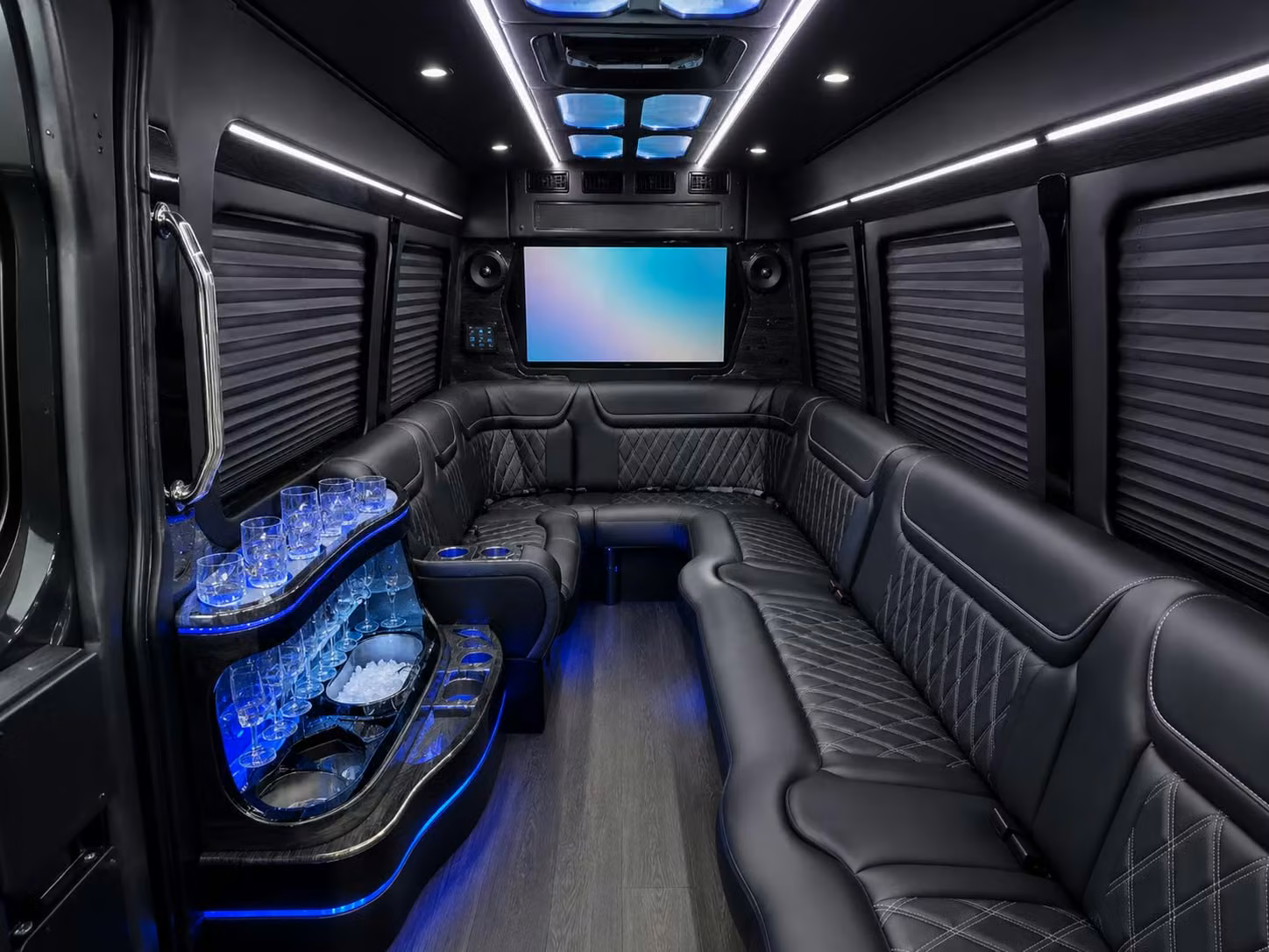 outdoor and adventure field trip transportation near colorado springs